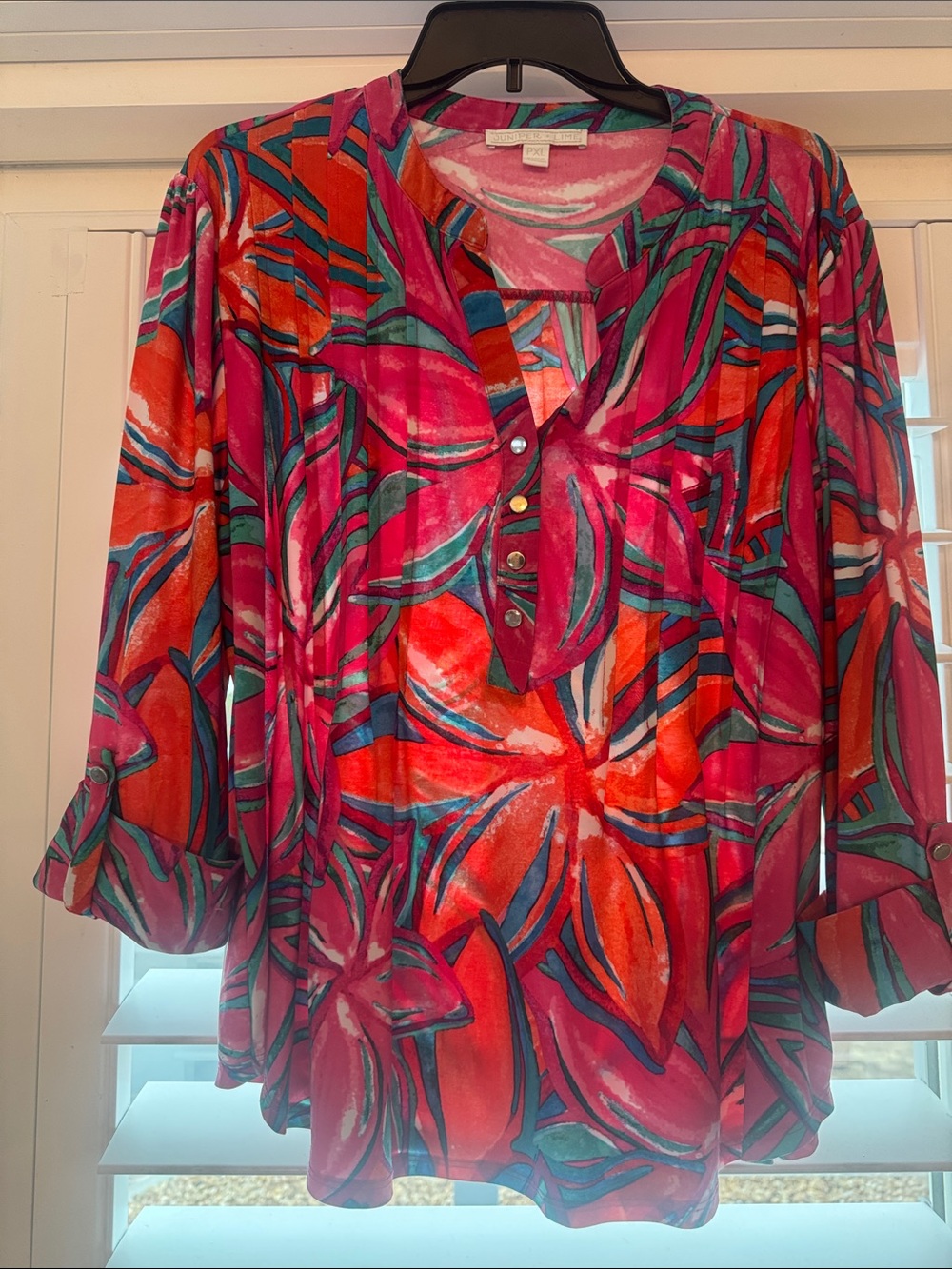 Women's Pink Floral V-Neck Tunic with Button Placket